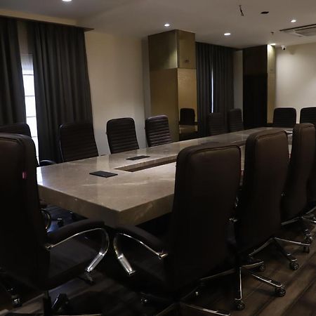 The Royal Class Hotel Gwalior Εξωτερικό φωτογραφία