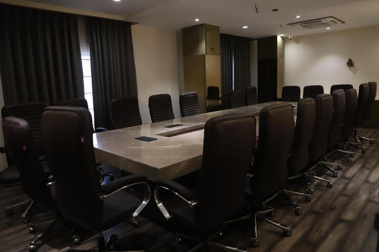 The Royal Class Hotel Gwalior Εξωτερικό φωτογραφία