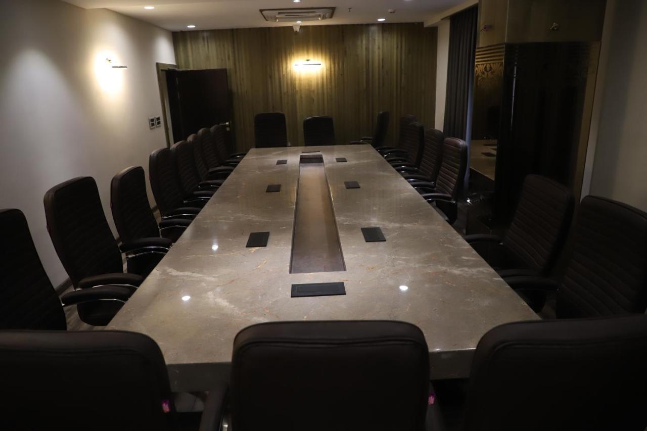 The Royal Class Hotel Gwalior Εξωτερικό φωτογραφία