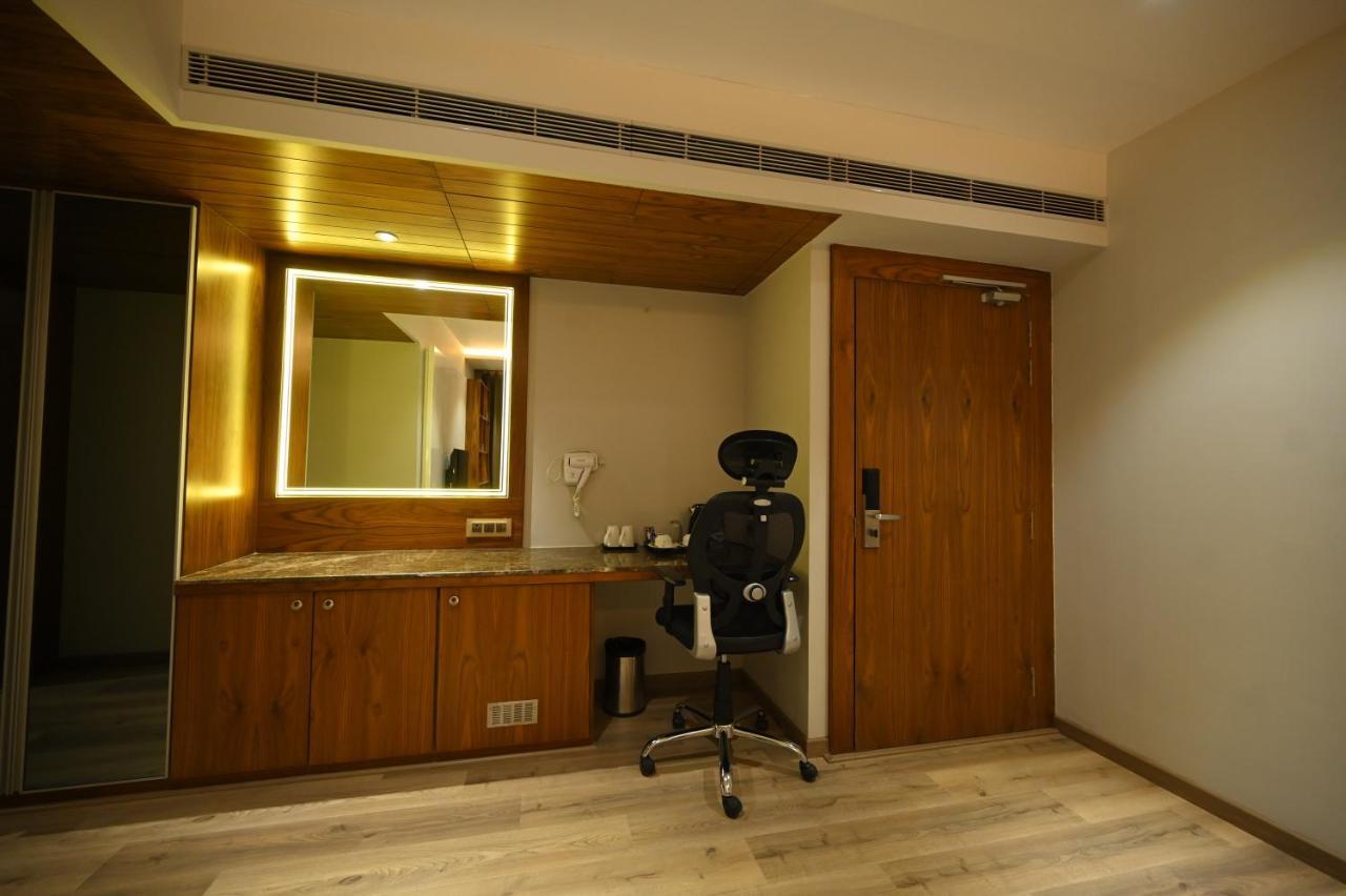 The Royal Class Hotel Gwalior Εξωτερικό φωτογραφία